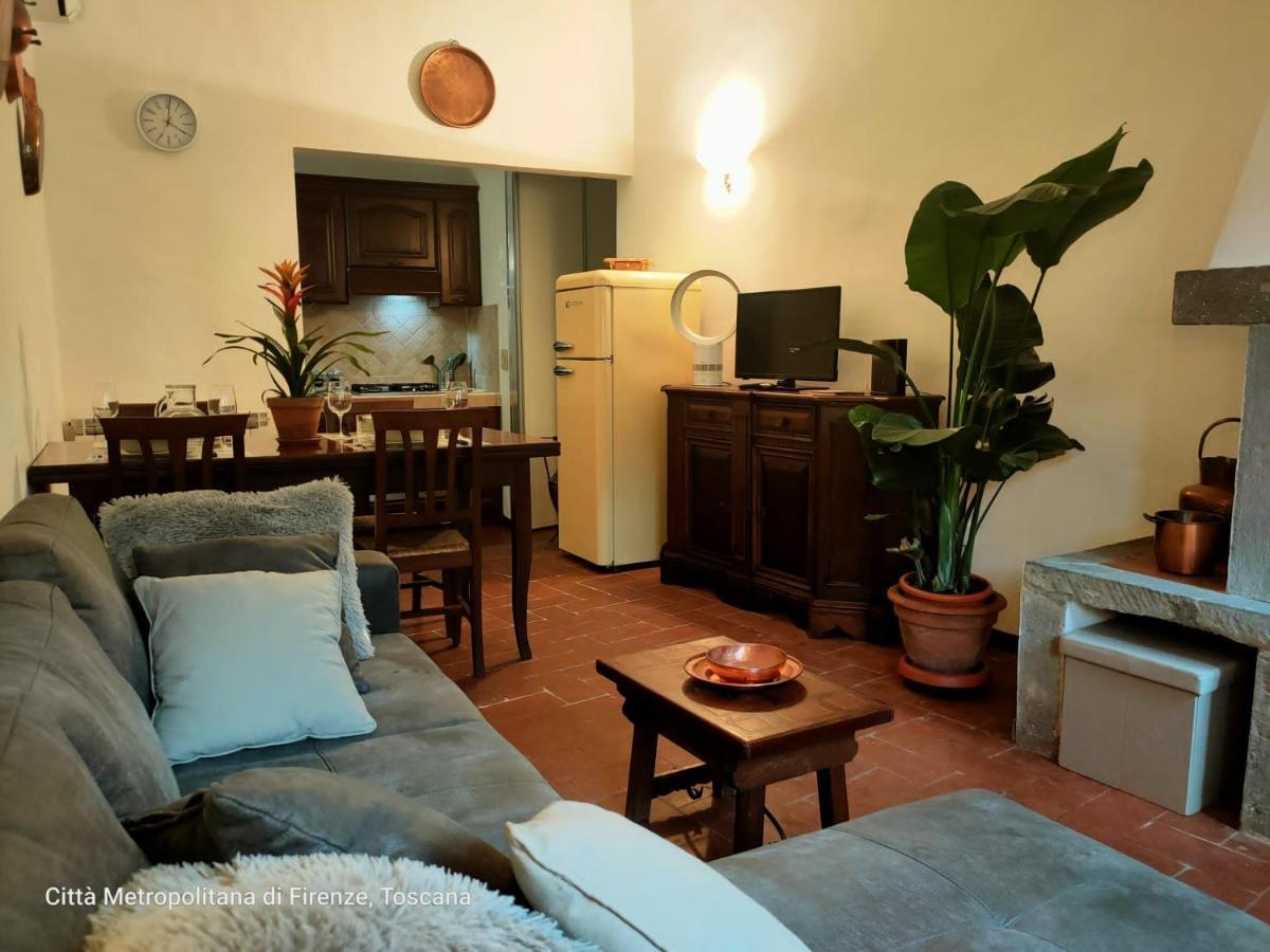 Overlooking'S Duomo Apartment In Mercato Centrale Florenz Exterior foto